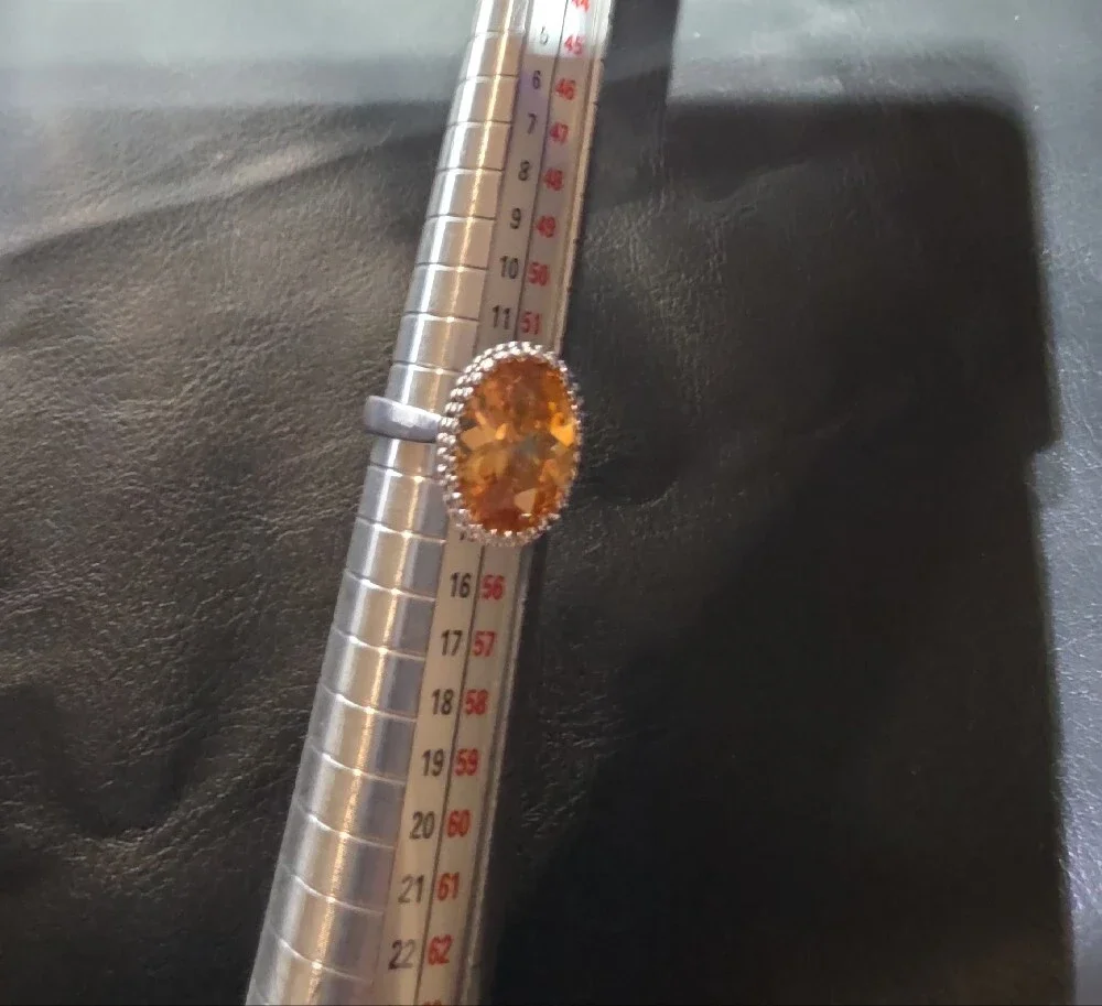 N/A elegant gold